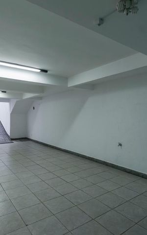 Casa à venda com 200m², 3 quartos e 3 vagasSubsolo - Garagem