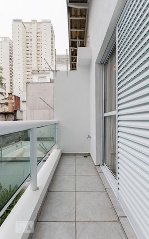 Casa à venda com 200m², 3 quartos e 3 vagas2o. Andar - Suíte 3 - Varanda
