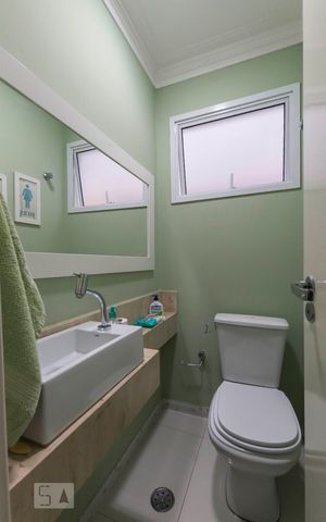 Casa à venda com 200m², 3 quartos e 3 vagas1o. Andar - Lavabo