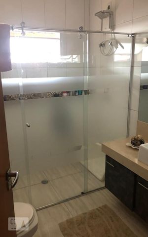 Casa à venda com 380m², 2 quartos e 8 vagas Casa à venda com 380m², 2 quartos e 8 vagasBanheiro