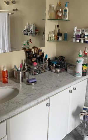 Apartamento à venda com 263m², 4 quartos e 4 vagas Apartamento à venda com 263m², 4 quartos e 4 vagasBanheiro da Suíte 1