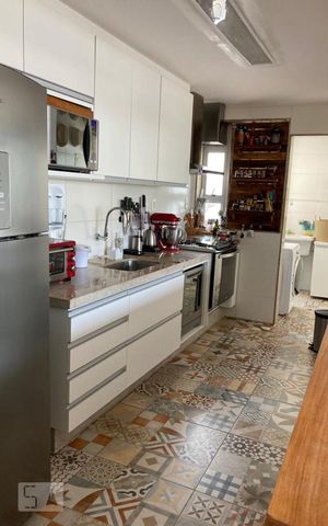 Apartamento à venda com 100m², 2 quartos e 1 vagaCozinha