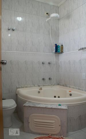 Casa à venda com 230m², 4 quartos e 4 vagas Casa à venda com 230m², 4 quartos e 4 vagasSUITE QUARTO 4