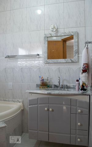 Casa à venda com 230m², 4 quartos e 4 vagas Casa à venda com 230m², 4 quartos e 4 vagasSUITE QUARTO 4
