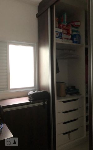Apartamento à venda com 152m², 3 quartos e 2 vagas Apartamento à venda com 152m², 3 quartos e 2 vagasCloset
