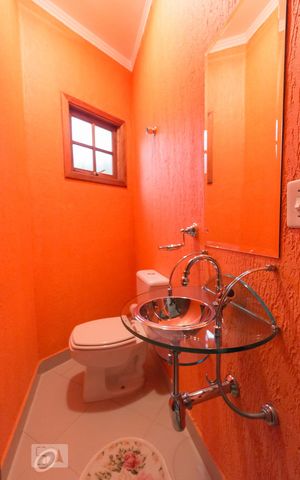 Casa para alugar com 380m², 4 quartos e 4 vagasLavabo