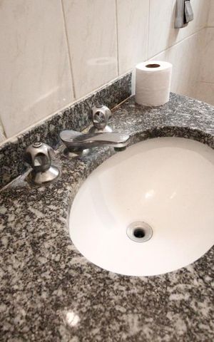Casa à venda com 156m², 4 quartos e 2 vagas Casa à venda com 156m², 4 quartos e 2 vagasLavabo