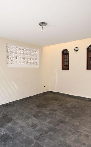 Casa à venda com 156m², 4 quartos e 2 vagas Casa à venda com 156m², 4 quartos e 2 vagasQuintal