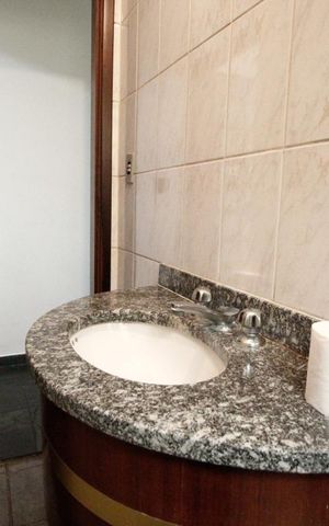 Casa à venda com 156m², 4 quartos e 2 vagas