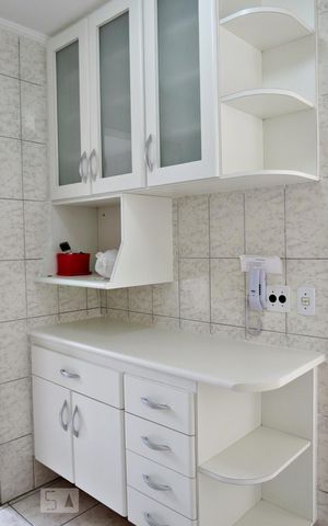 Apartamento à venda com 55m², 2 quartos e 2 vagasCozinha - Armários