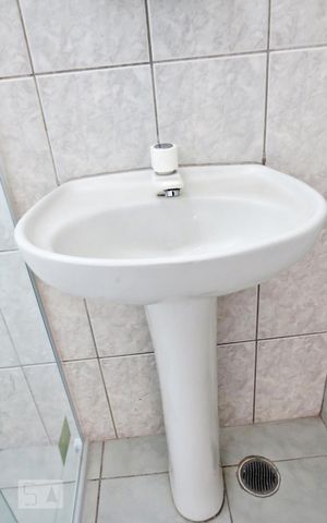 Apartamento à venda com 55m², 2 quartos e 2 vagasBanheiro - Torneira