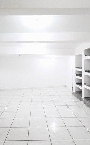 Casa para alugar com 150m², 3 quartos e sem vaga Casa para alugar com 150m², 3 quartos e sem vagaSala