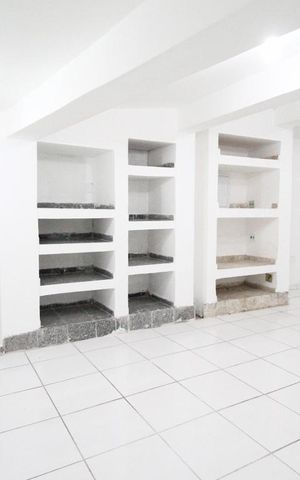 Casa para alugar com 150m², 3 quartos e sem vaga Casa para alugar com 150m², 3 quartos e sem vagaSala