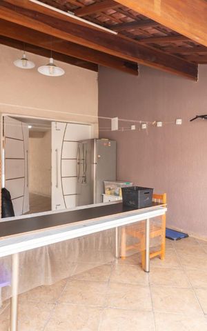 Casa à venda com 250m², 3 quartos e 6 vagas Casa à venda com 250m², 3 quartos e 6 vagasChurrasqueira