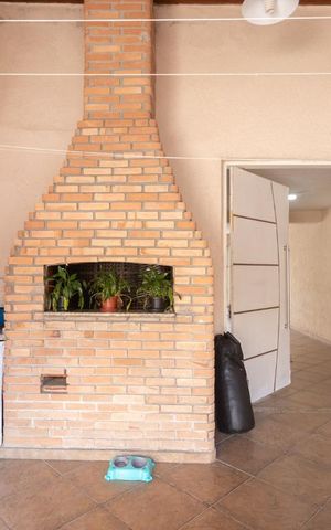 Casa à venda com 250m², 3 quartos e 6 vagas Casa à venda com 250m², 3 quartos e 6 vagasChurrasqueira