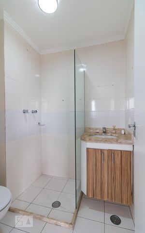 Apartamento à venda com 66m², 2 quartos e 1 vagaBanheiro social