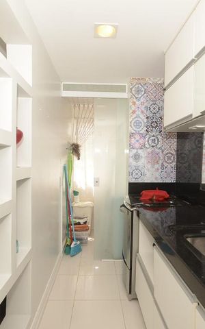Apartamento à venda com 64m², 2 quartos e 1 vagaCozinha e Área de Serviço
