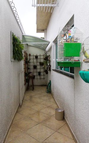 Casa à venda com 620m², 3 quartos e 5 vagas Casa à venda com 620m², 3 quartos e 5 vagasCorredor externo