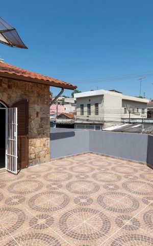 Casa à venda com 115m², 3 quartos e 2 vagasVaranda