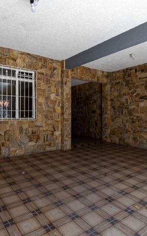 Casa à venda com 115m², 3 quartos e 2 vagasGaragem