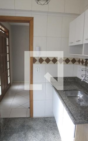 Casa para alugar com 100m², 3 quartos e 1 vagaCozinha