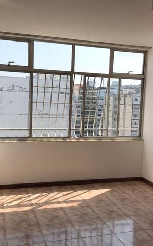 Apartamento à venda com 90m², 2 quartos e 1 vaga Apartamento à venda com 90m², 2 quartos e 1 vagaSala