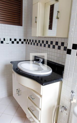 Apartamento à venda com 120m², 3 quartos e 3 vagas Apartamento à venda com 120m², 3 quartos e 3 vagasBanheiro do Quarto 3