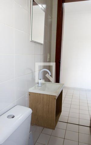 Apartamento à venda com 120m², 3 quartos e 3 vagas Apartamento à venda com 120m², 3 quartos e 3 vagasBanheiro de Serviço