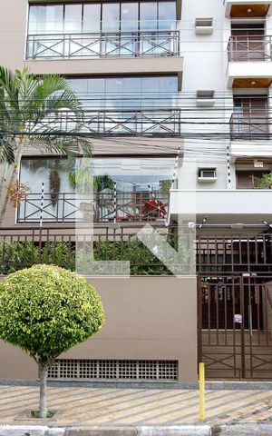Apartamento à venda com 120m², 3 quartos e 3 vagas Apartamento à venda com 120m², 3 quartos e 3 vagasFachada