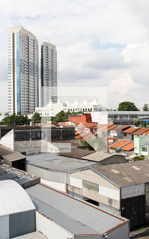 Apartamento à venda com 120m², 3 quartos e 3 vagas Apartamento à venda com 120m², 3 quartos e 3 vagasVista da Sacada