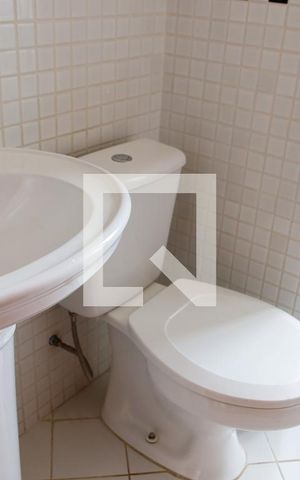 Apartamento à venda com 120m², 3 quartos e 3 vagas Apartamento à venda com 120m², 3 quartos e 3 vagasBanheiro Social