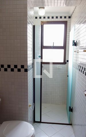 Apartamento à venda com 120m², 3 quartos e 3 vagas Apartamento à venda com 120m², 3 quartos e 3 vagasBanheiro Social