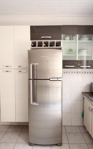 Casa à venda com 120m², 2 quartos e 2 vagas Casa à venda com 120m², 2 quartos e 2 vagasCozinha