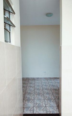 Casa à venda com 120m², 2 quartos e 2 vagas Casa à venda com 120m², 2 quartos e 2 vagasCorredor