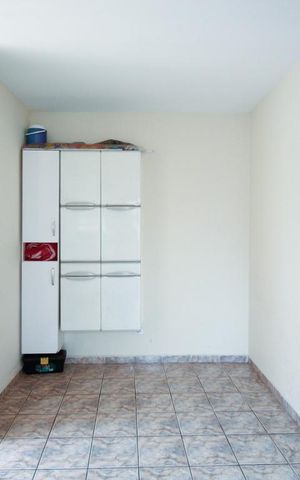 Casa à venda com 120m², 2 quartos e 2 vagas Casa à venda com 120m², 2 quartos e 2 vagasEscritório