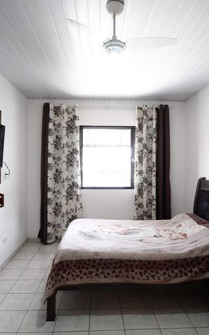 Casa à venda com 120m², 2 quartos e 2 vagas Casa à venda com 120m², 2 quartos e 2 vagasQuarto