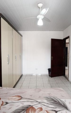 Casa à venda com 120m², 2 quartos e 2 vagas Casa à venda com 120m², 2 quartos e 2 vagasQuarto