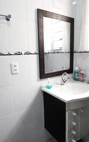 Casa à venda com 120m², 2 quartos e 2 vagas Casa à venda com 120m², 2 quartos e 2 vagasBanheiro
