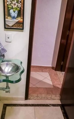 Casa à venda com 140m², 3 quartos e 2 vagas Casa à venda com 140m², 3 quartos e 2 vagasBanheiro