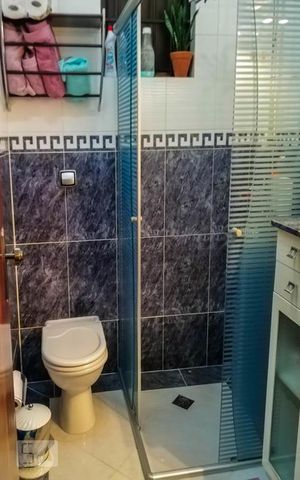 Casa à venda com 140m², 3 quartos e 2 vagas Casa à venda com 140m², 3 quartos e 2 vagasBanheiro