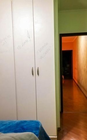 Casa à venda com 140m², 3 quartos e 2 vagas Casa à venda com 140m², 3 quartos e 2 vagasSuíte