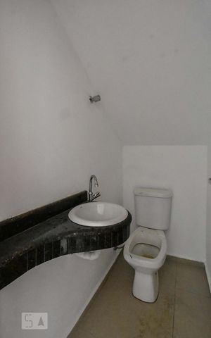 Casa para alugar com 88m², 3 quartos e 3 vagas Casa para alugar com 88m², 3 quartos e 3 vagasLavabo