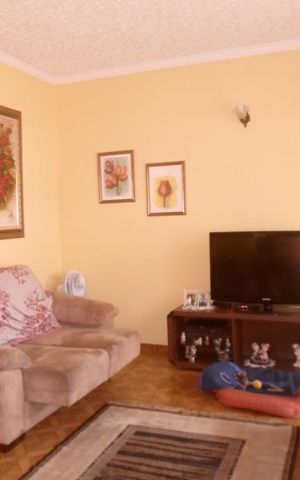 Casa à venda com 398m², 4 quartos e 8 vagas Casa à venda com 398m², 4 quartos e 8 vagasSala