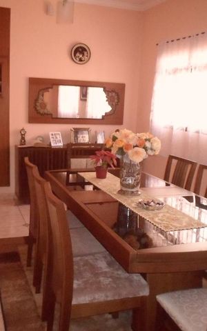Casa à venda com 398m², 4 quartos e 8 vagas Casa à venda com 398m², 4 quartos e 8 vagasSala de Jantar