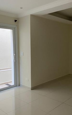 Casa à venda com 196m², 3 quartos e 2 vagas Casa à venda com 196m², 3 quartos e 2 vagasSala