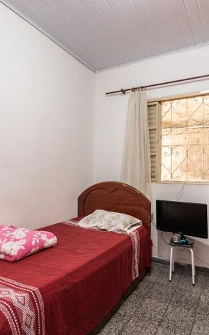 Casa à venda com 70m², 2 quartos e 3 vagas Casa à venda com 70m², 2 quartos e 3 vagasQuarto 2 casa 2