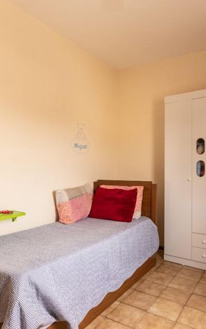 Casa à venda com 70m², 2 quartos e 3 vagas Casa à venda com 70m², 2 quartos e 3 vagasQuarto 2 casa 1