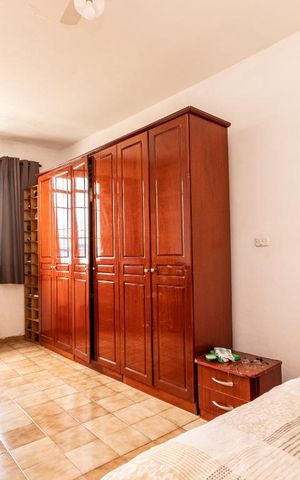Casa à venda com 70m², 2 quartos e 3 vagas Casa à venda com 70m², 2 quartos e 3 vagasQuarto 1 casa 1