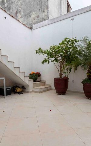 Casa à venda com 210m², 2 quartos e 2 vagas Casa à venda com 210m², 2 quartos e 2 vagasChurrasqueira