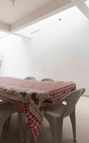 Casa à venda com 210m², 2 quartos e 2 vagas Casa à venda com 210m², 2 quartos e 2 vagasChurrasqueira